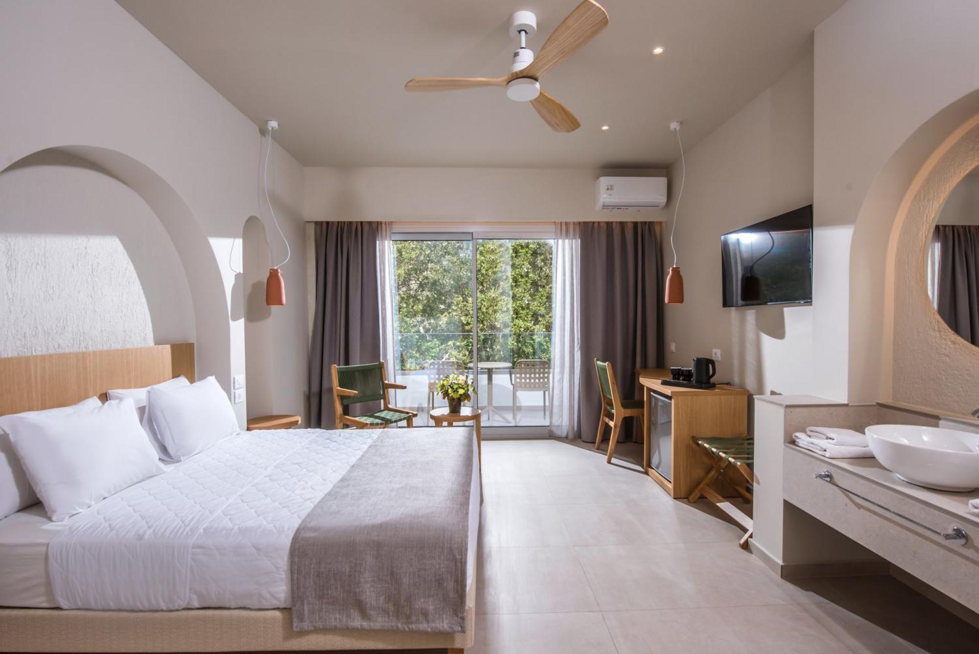 South Coast Hotel Makriyialos Bagian luar foto