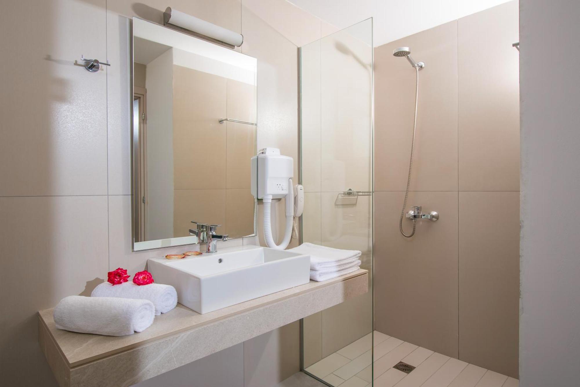 South Coast Hotel Makriyialos Bagian luar foto