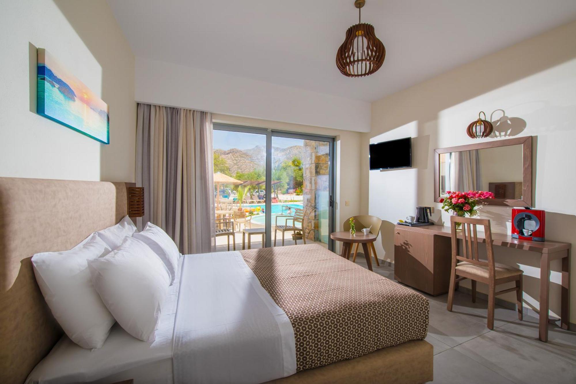 South Coast Hotel Makriyialos Bagian luar foto