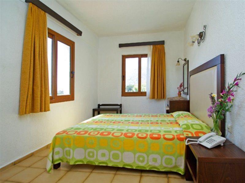 South Coast Hotel Makriyialos Bagian luar foto