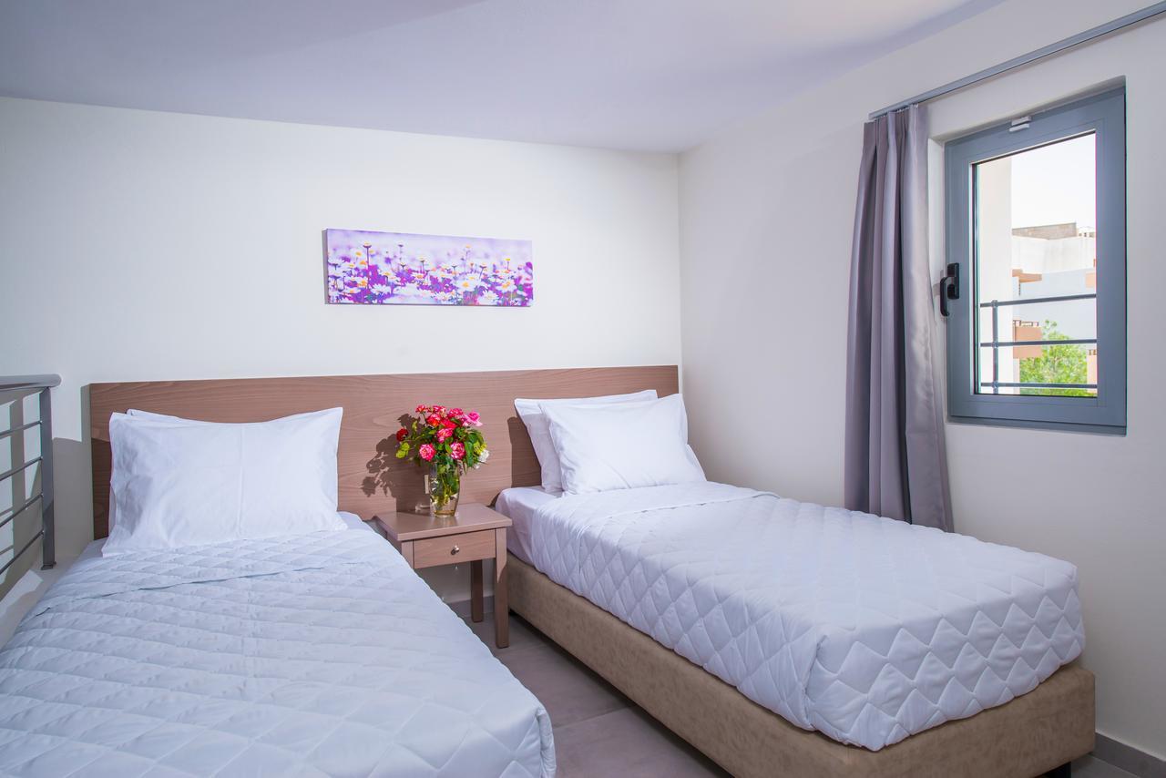 South Coast Hotel Makriyialos Bagian luar foto